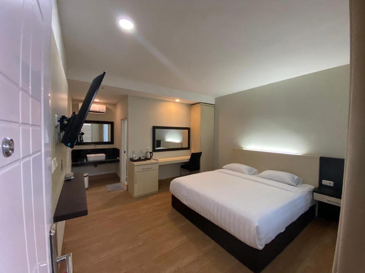 Wisma Lovebird Kalianget Εξωτερικό φωτογραφία