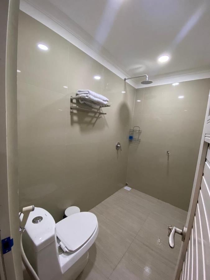 Wisma Lovebird Kalianget Εξωτερικό φωτογραφία