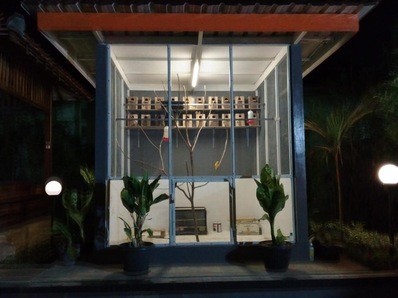Wisma Lovebird Kalianget Εξωτερικό φωτογραφία