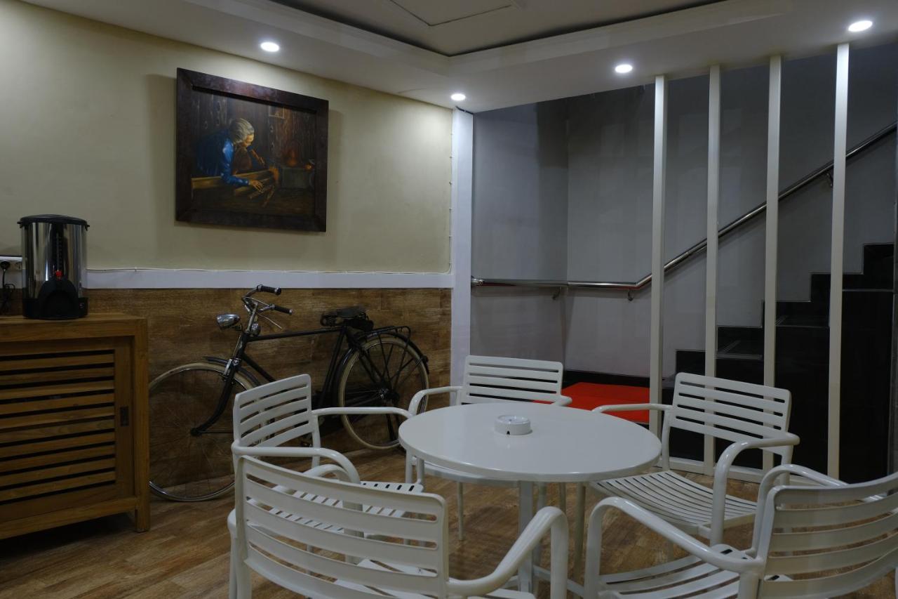 Wisma Lovebird Kalianget Εξωτερικό φωτογραφία