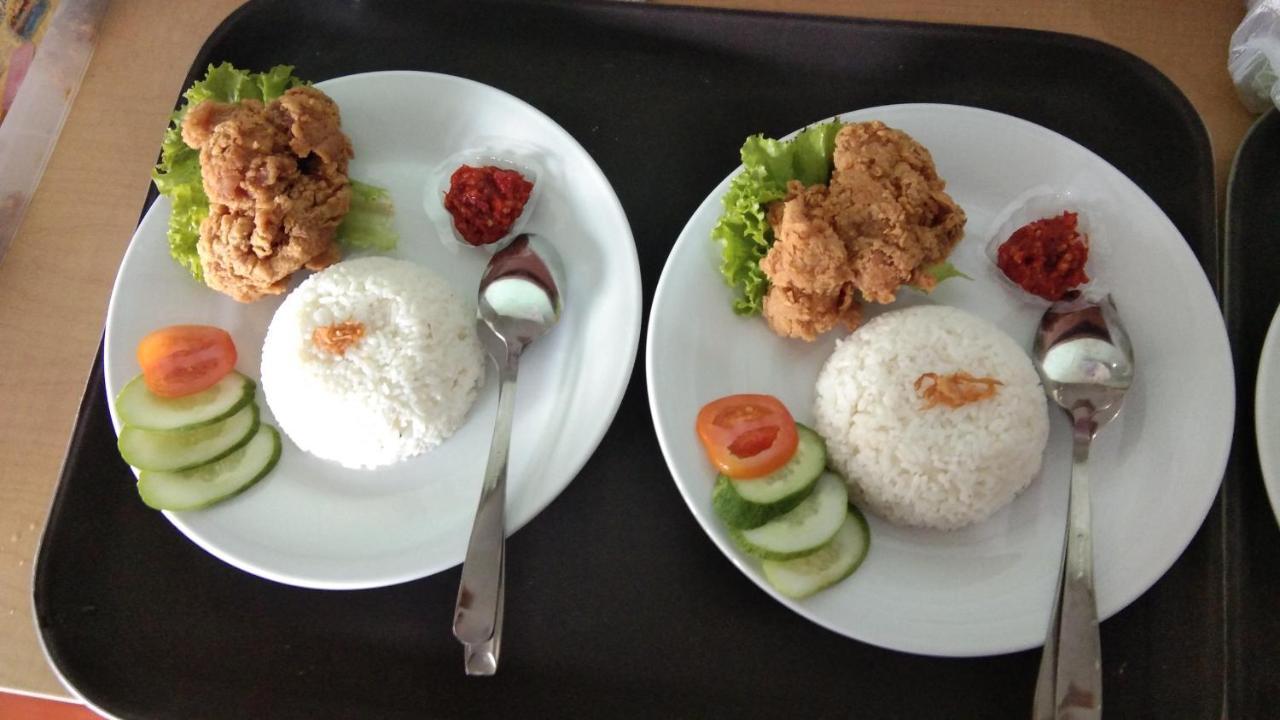 Wisma Lovebird Kalianget Εξωτερικό φωτογραφία
